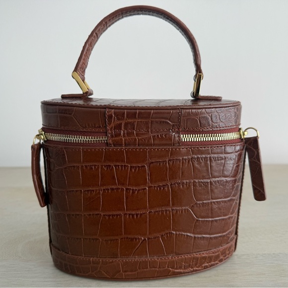 Elegant Brown Crocodile-Embossed prismatic Bag - Picture 5 of 7
